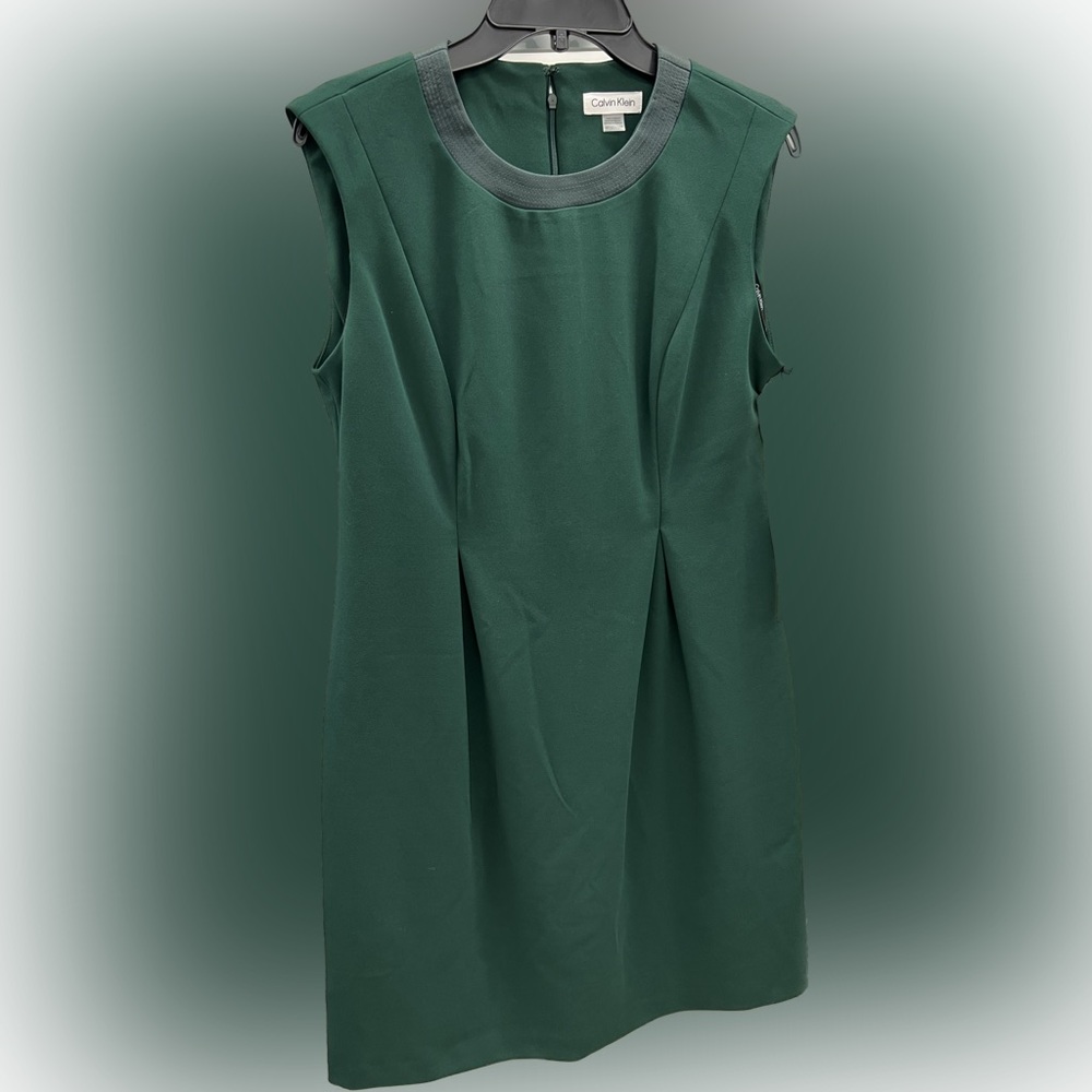 Calvin Klien Emerald Green Beautiful Dress - Picture 1 of 3